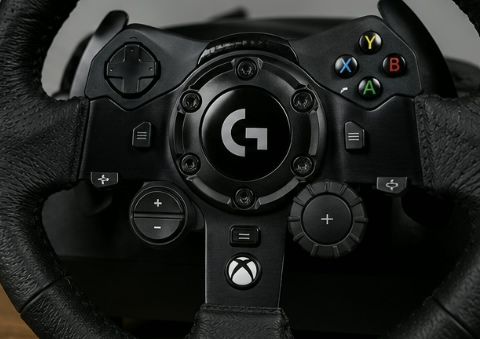 Logitech g923 (XBOX) wraz z manualną skrzynią biegów