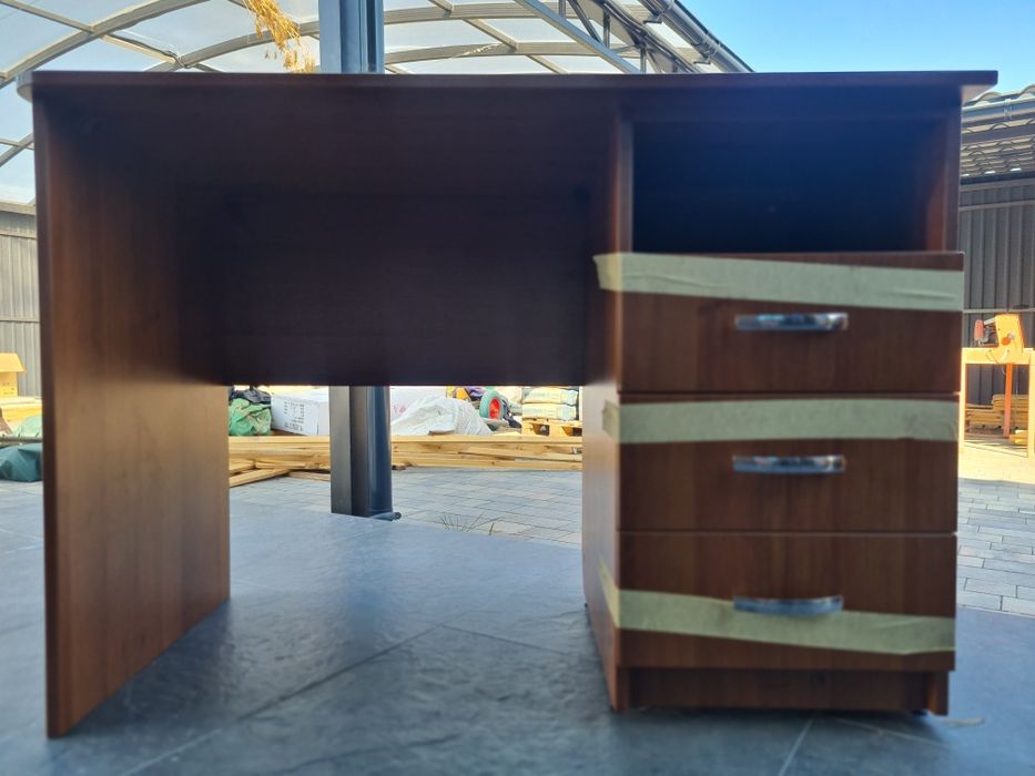 Продам письмовий стіл+тумба