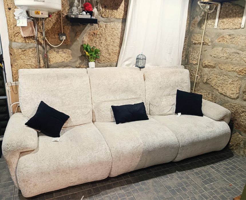 Sofa novo de armazem