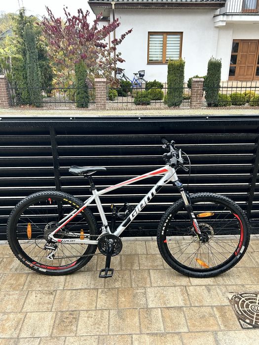 Giant Talon 3 Srebrny