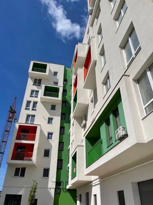 Продам 2 кім. кв біля озера