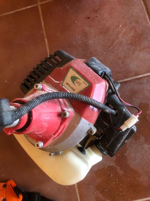 Roçadora profissional a gasolina