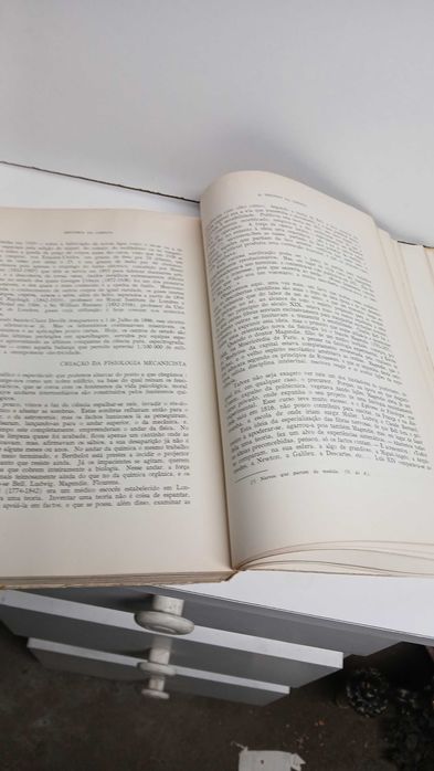 Livro História da Ciência  de Pierre Rousseau