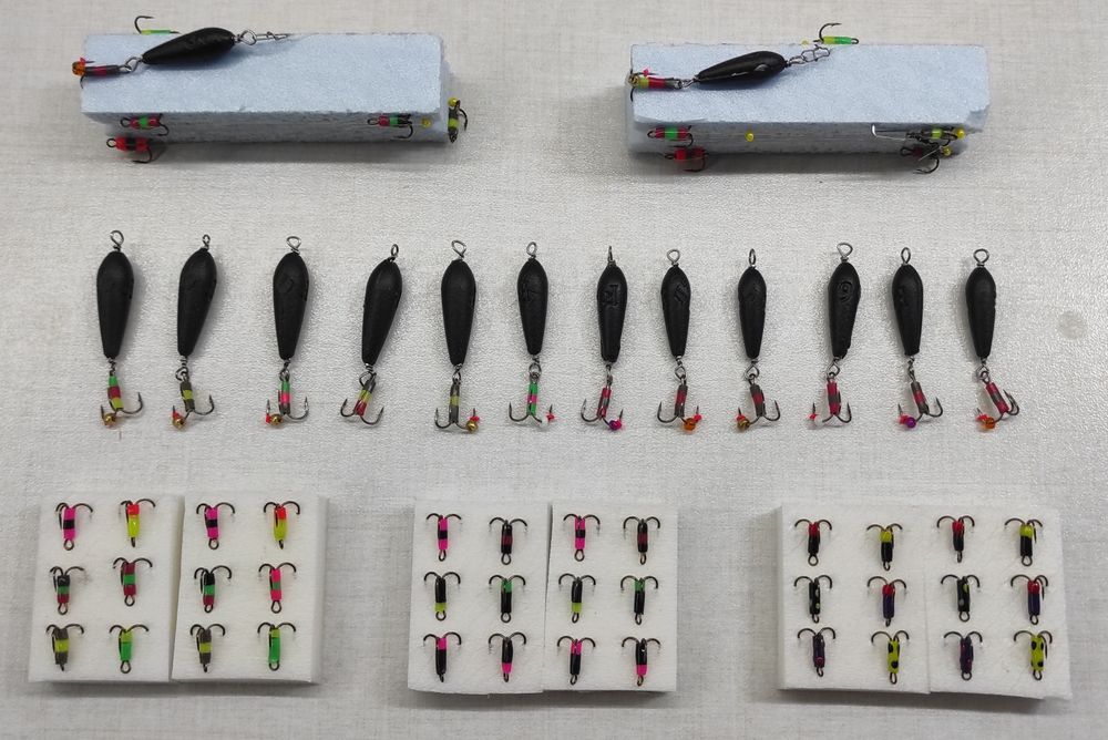 Удочки для зимней рыбалки. Для гирлянды, чёртиков, мормышек