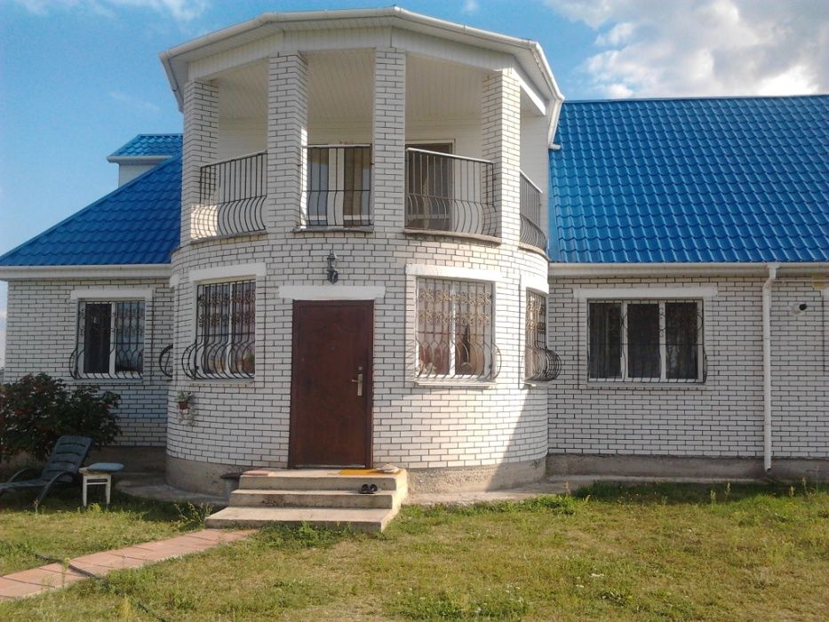 Продаю власний будинок