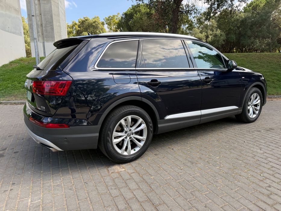 Audi Q7 3.0 V6 TDi Quattro Tiptronic Assistido na Marca