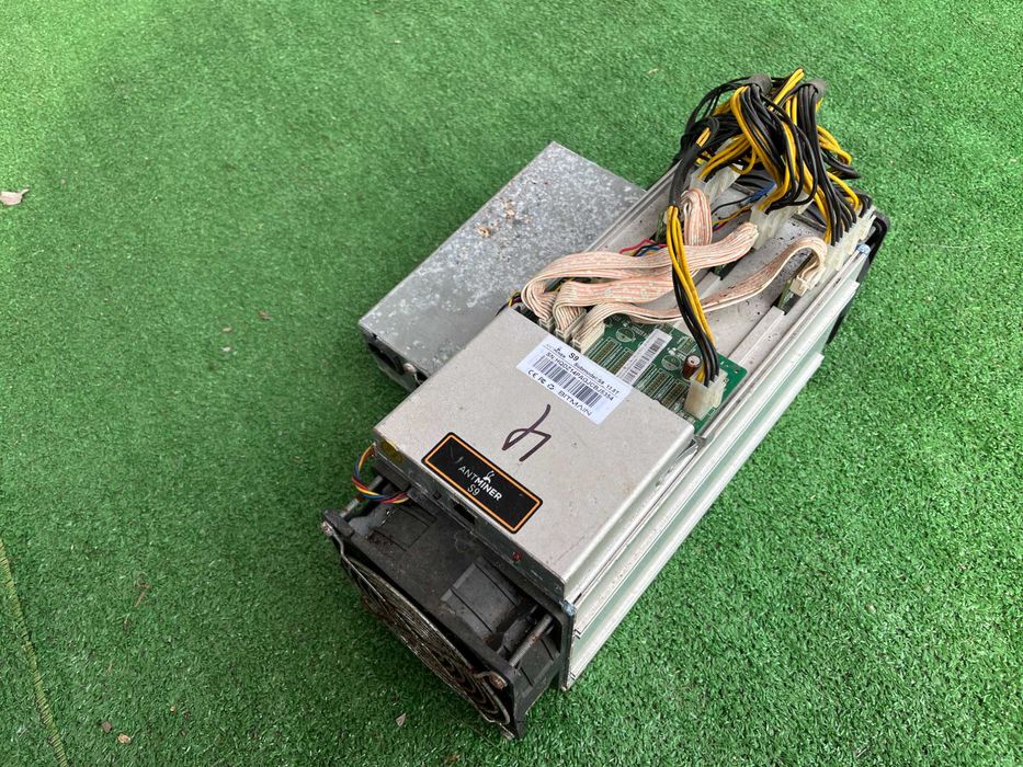 ASIC-майнер Bitmain Antminer модель L3+