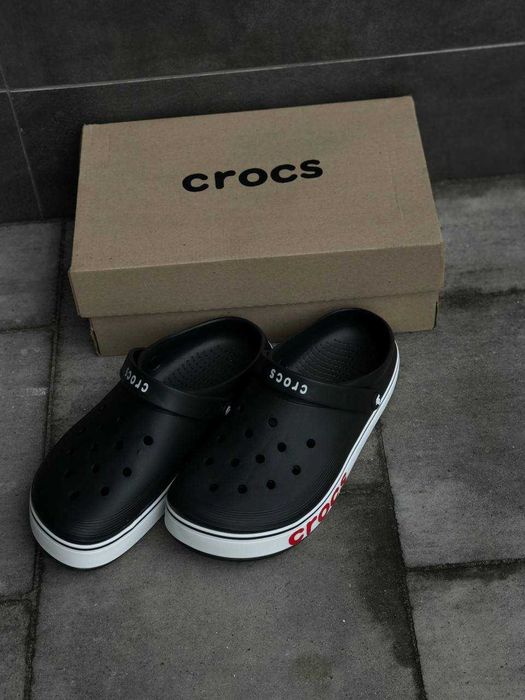 Повседневные Crocs мужские Black\White распродажа! Легкие Крокс Хит!