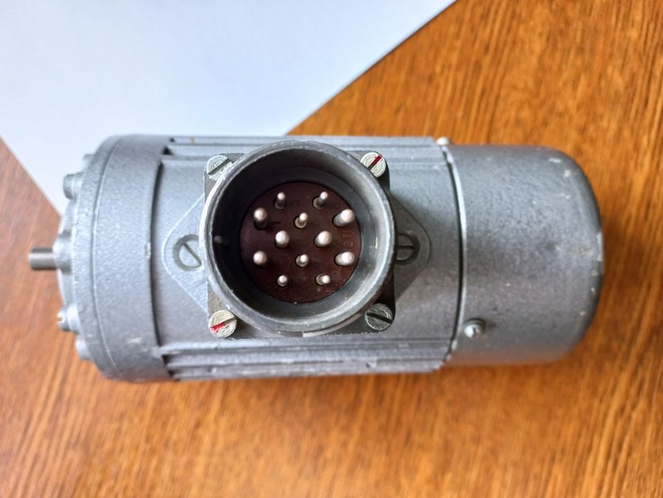 Двигатель шаговый Шд5Д1Му3