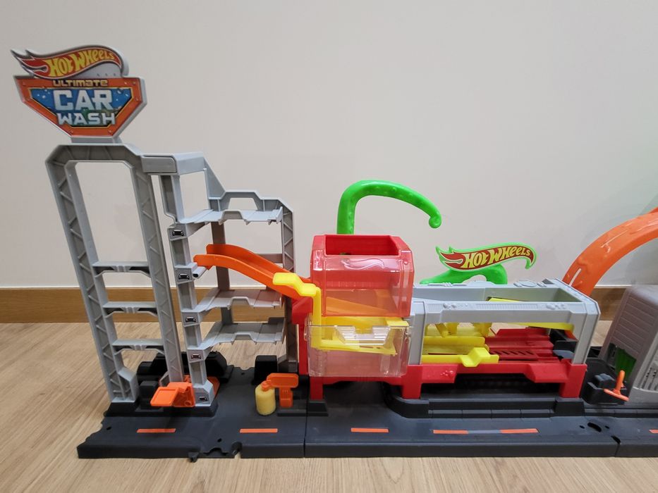 Hot Wheels Ultimate Octo Car Wash