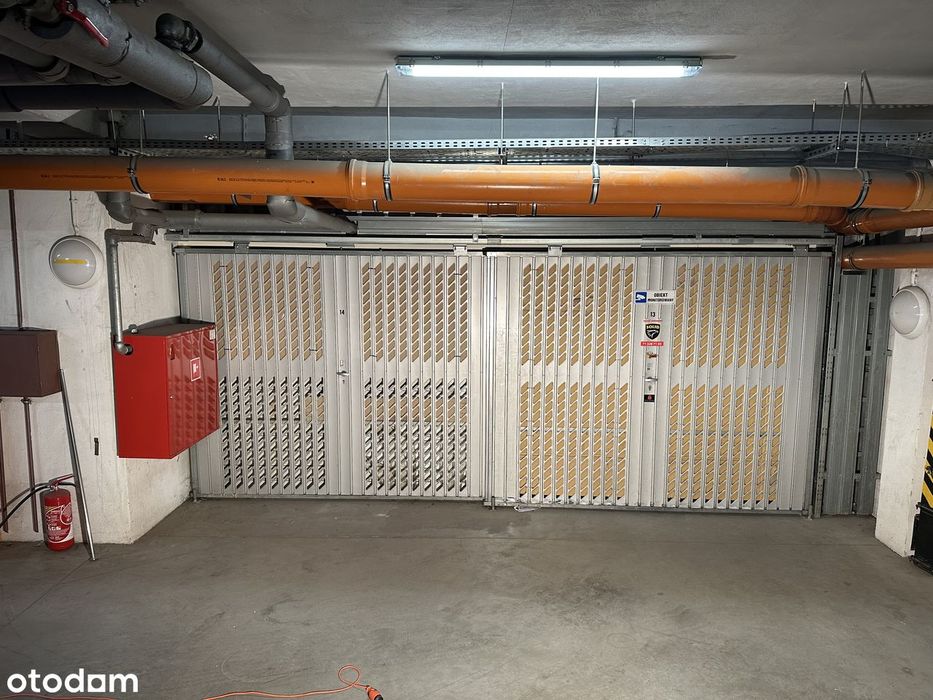 Sprzedam garaż o pow. 57 m2 - bez pośredników.