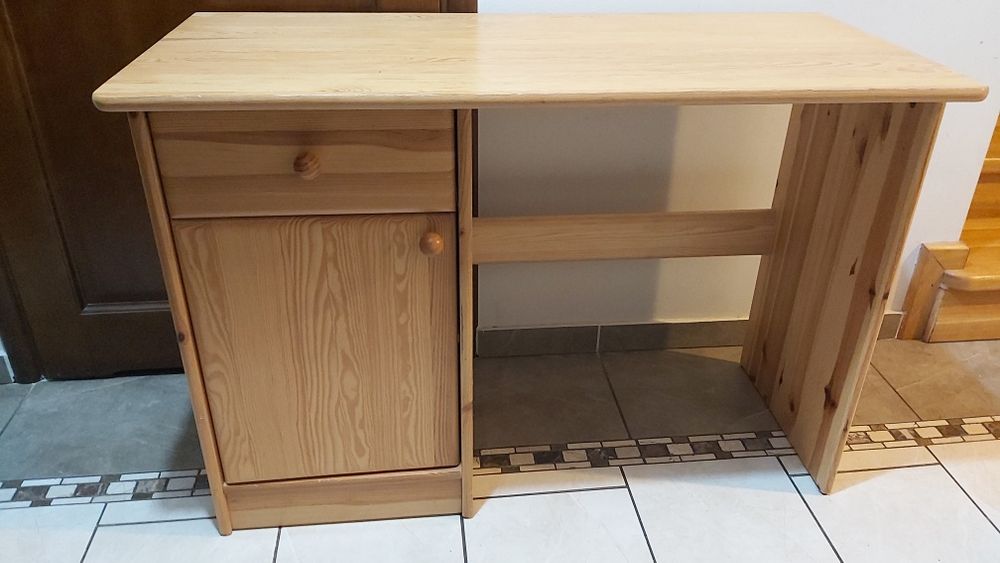 Biurko drewniane sosnowe IKEA, bardzo dobry stan, meble dziecięce