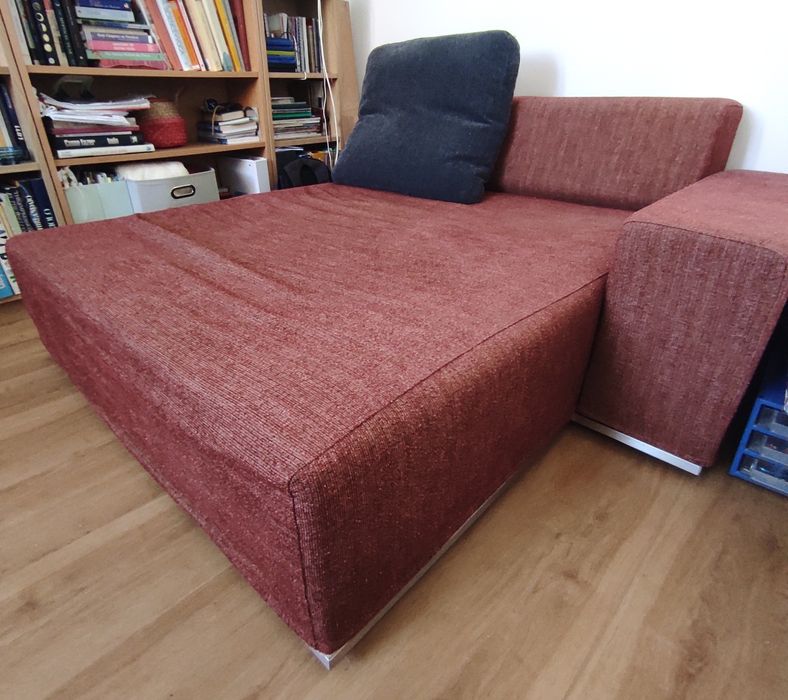 Sofá modular com chaise longue grande, design moderno