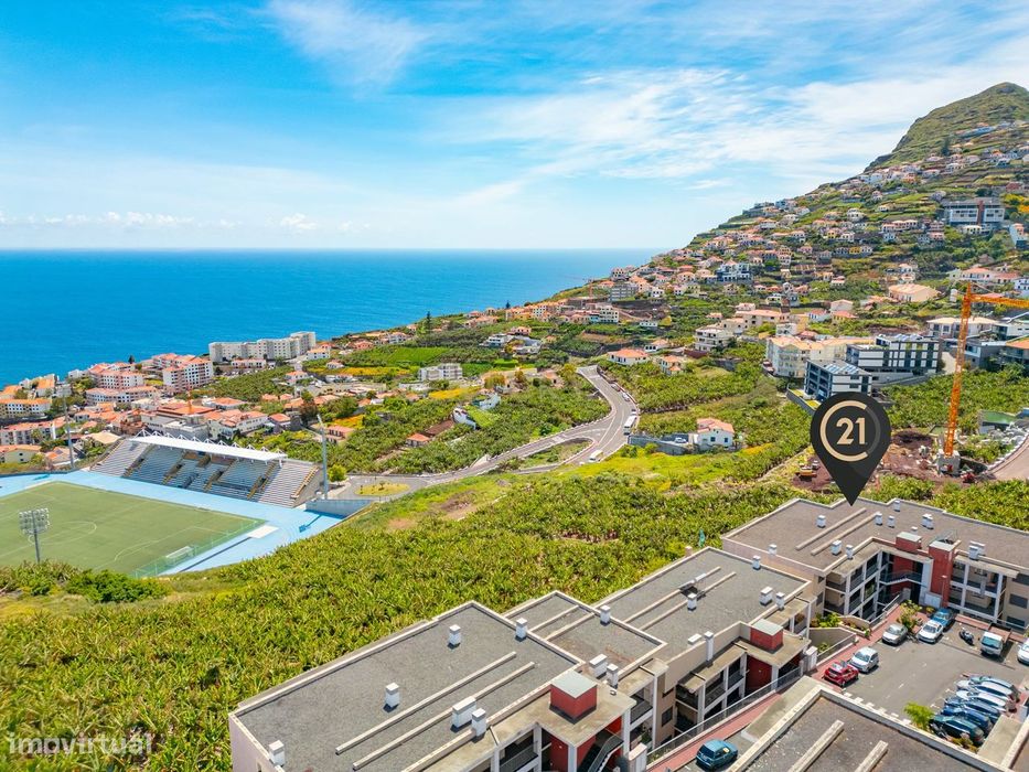 Apartamento T3 com Varanda e Vista Desafogada – Câmara de Lobos