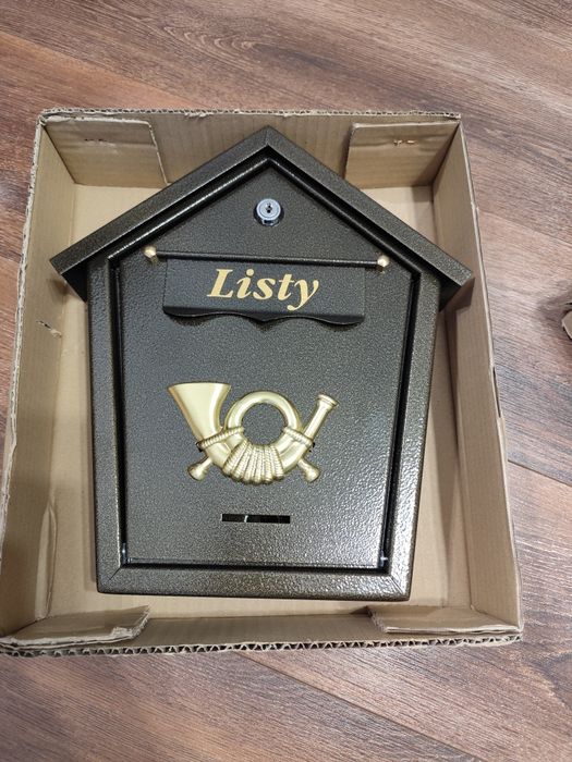 Skrzynka na listy Assa Abloy kolor antyczne zloto