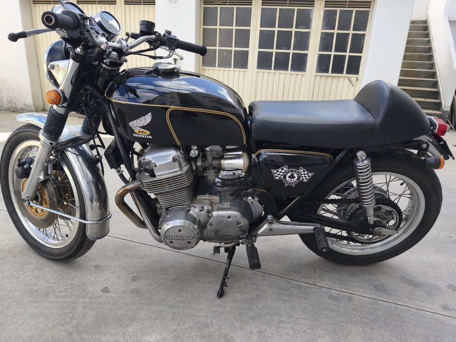 Honda 750 Four café racer