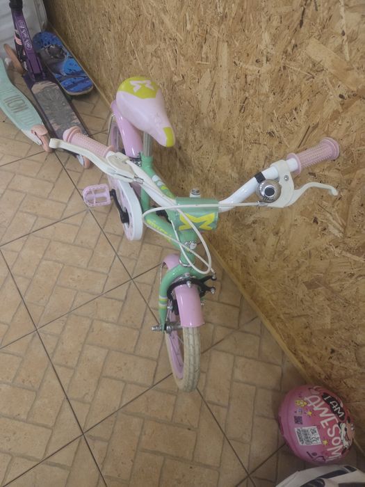 Vários artigos desportivos criança