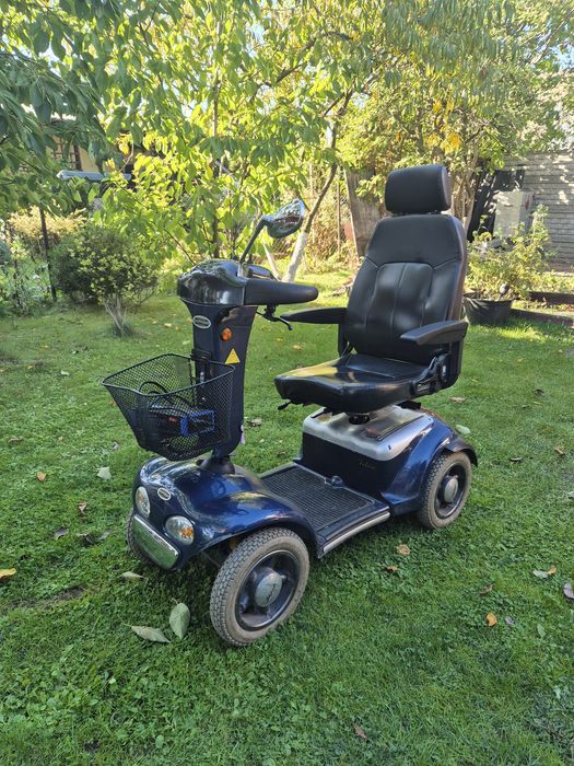 Skuter wózek elektryczny inwalidzki.