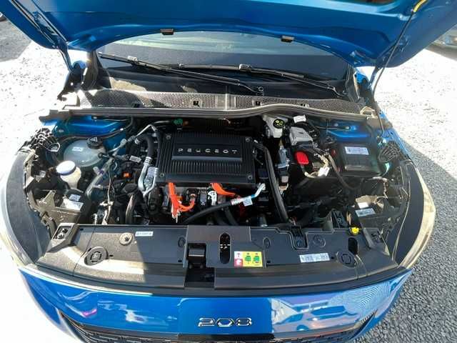 PEUGEOT E-208 GTLINE
