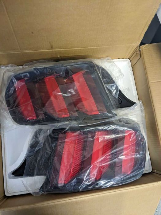 Farolins Traseiros Originais Ford Mustang (Modelo Americano)