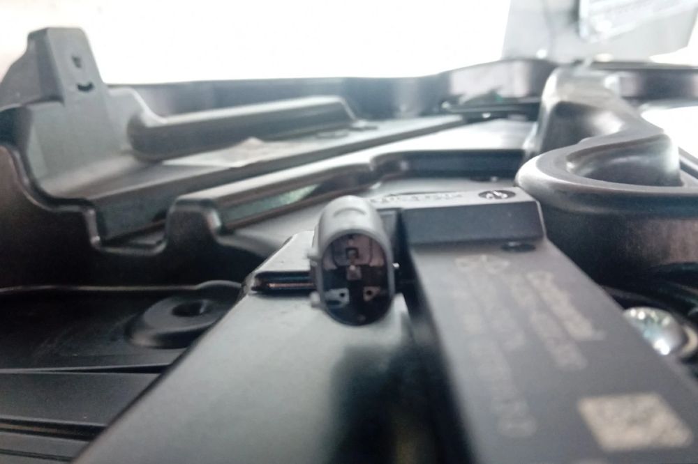 Elevador vidros trás esquerdo JEEP Compass (MP, M6)