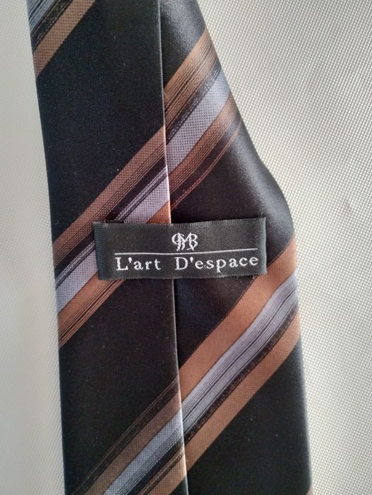 Krawat L'art D'espace