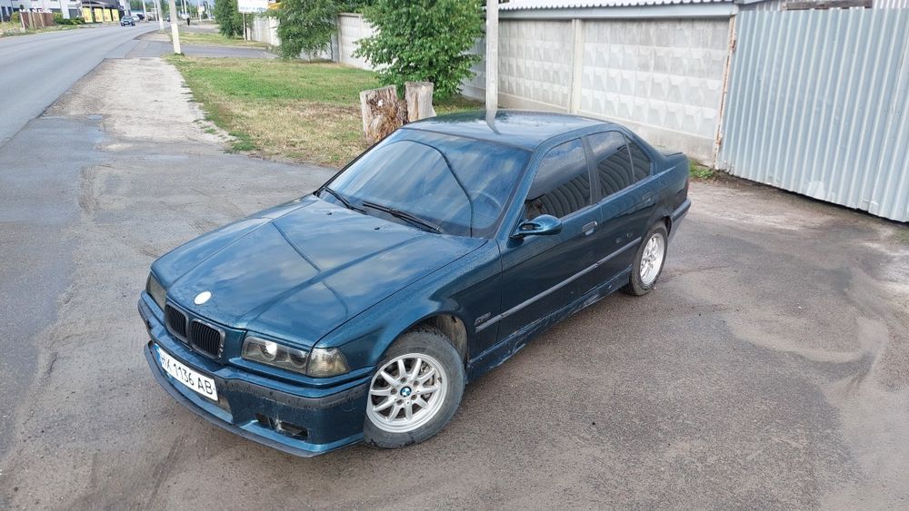 Продам bmw e36 325 АКПП