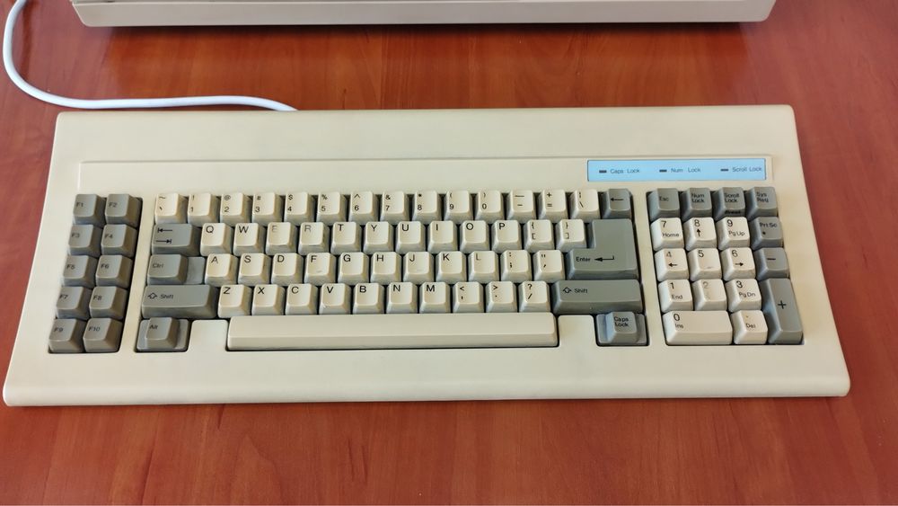 Sprzedam retro komputer 8086 (sprawny)