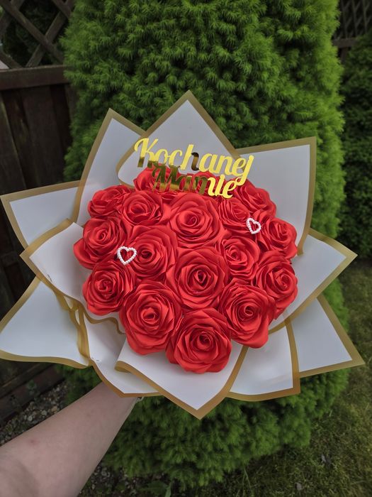 Wieczne róże,  róże wstążka,  boxy