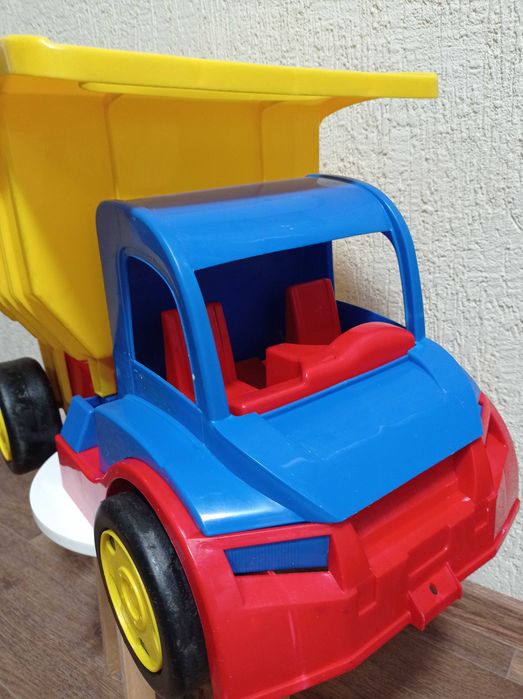 Машинка, грузовик Wader Gigant