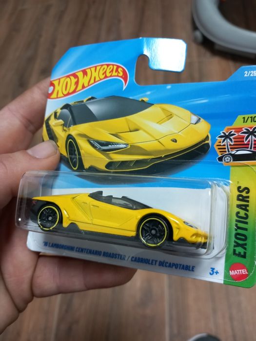 Lamborghini centenario roadster hotwheels