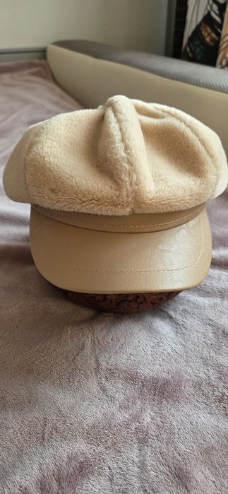 Damska czapka z daszkiem kaszkiet