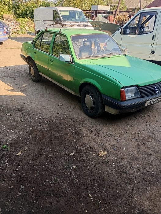 Продаю Опель Аскона