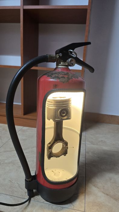 Lâmpada de extintor com pistão de decoração