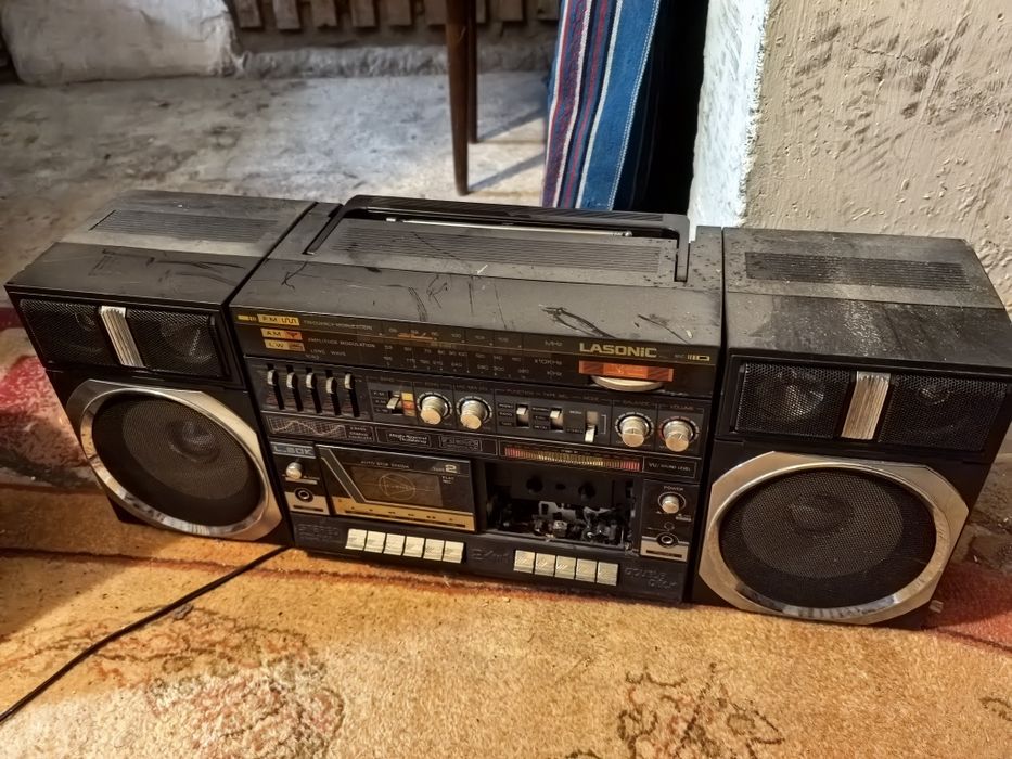Lasonic L-30K retro radiomagnetofon