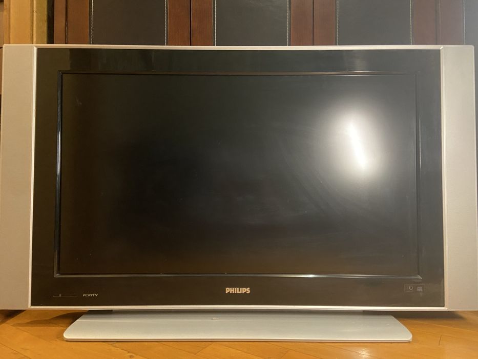 Телевизор Philips 42PF7420/10