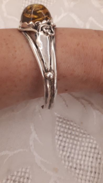 Bransoleta bangla z bursztynem