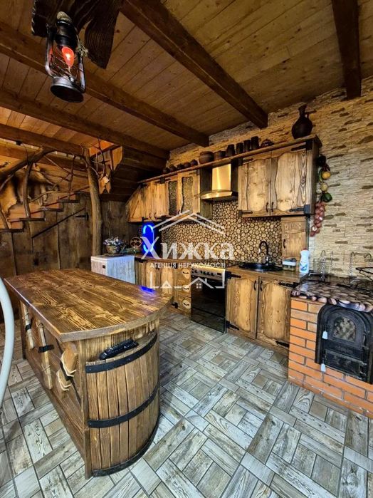 Продаж комерційної нерухомості, садиба в селі Грушово