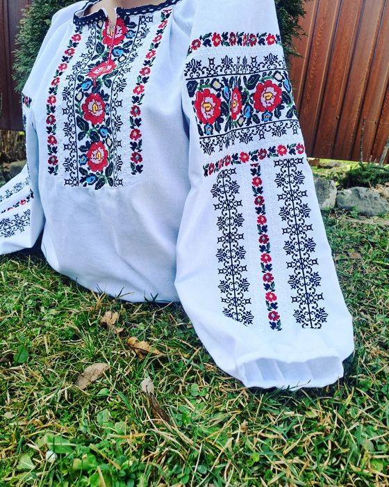 Вишиванка жіноча