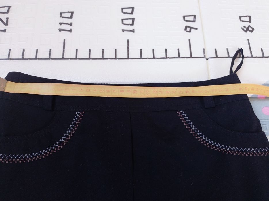 Вишите плаття , спідниця для дівчини