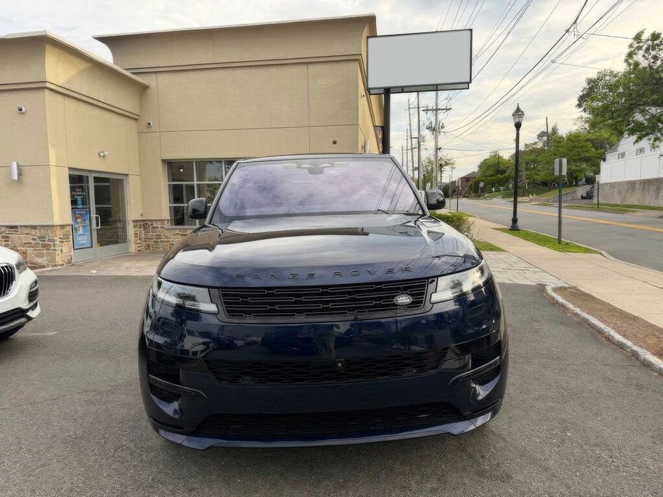 Land Rover Range Rover Sport      2023