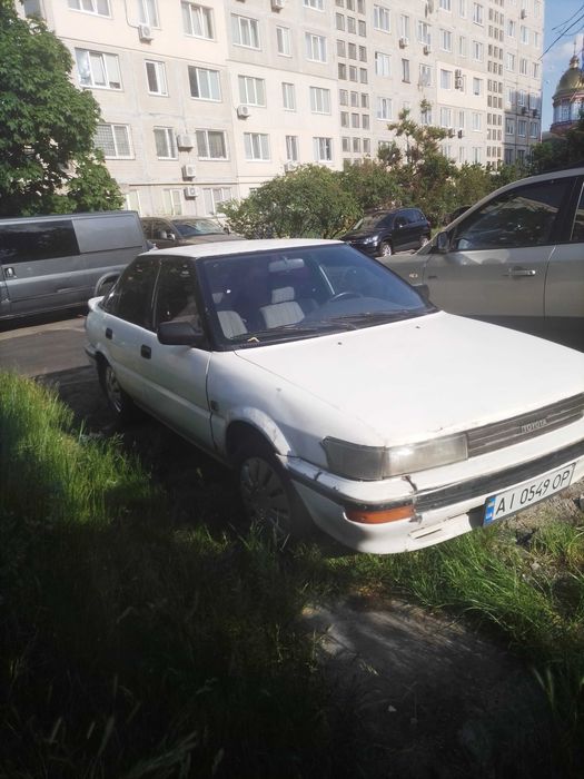 Продається Toyota Corolla e90 Ліфтбек