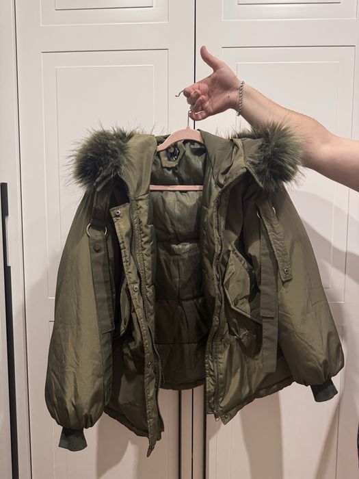 Зимова куртка жіноча