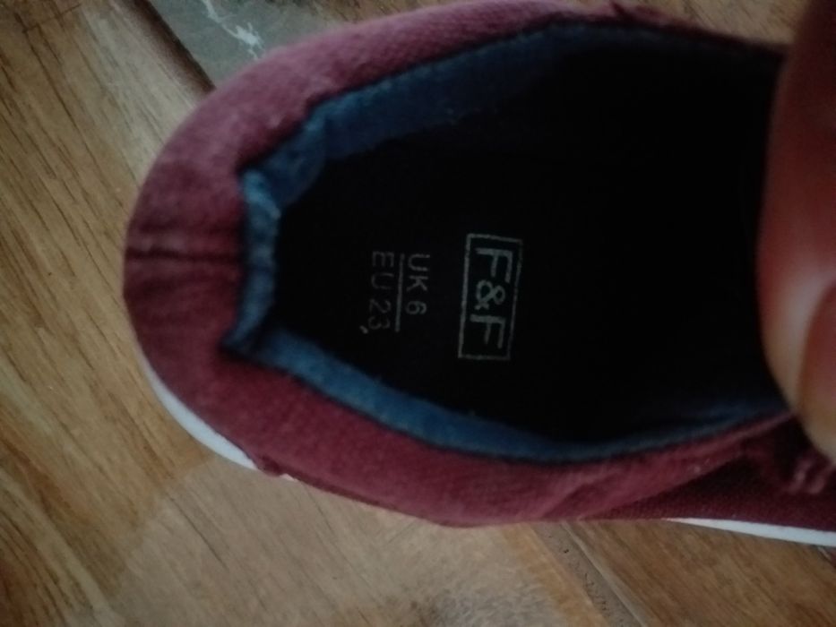 Bordowe trampki F&F 23r