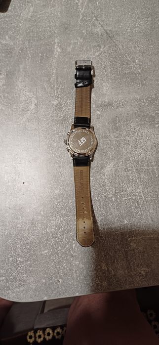 Японские кварцевые часы