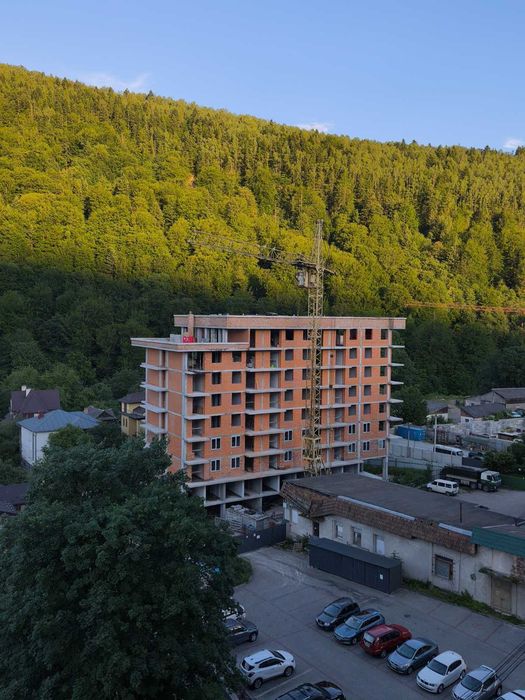 Двокімнатна квартира з терасою у Яремче