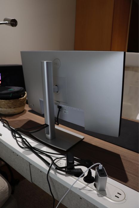 Dell UltraSharp U2723QE 27” 4K Ultra HD IPS