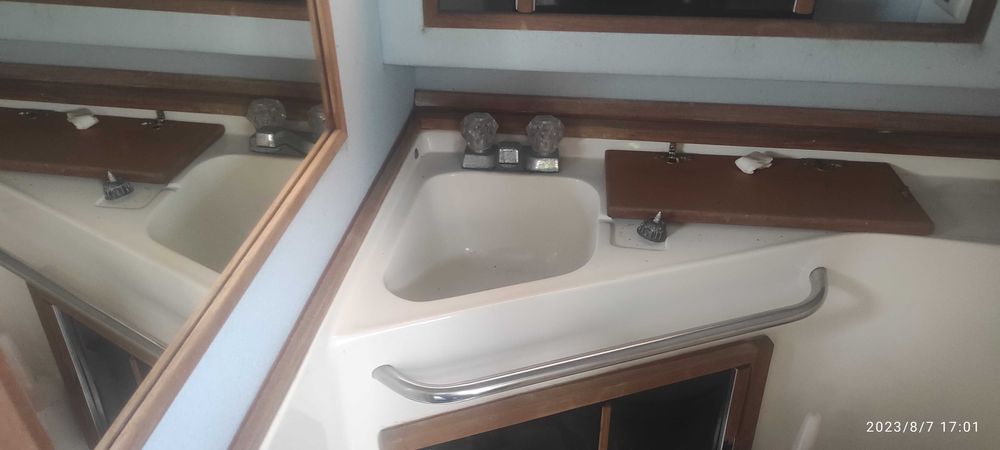 Sea Ray Sundacer 268