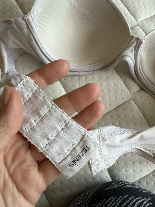 Biustonosz marki Tezenis, rozmiar M