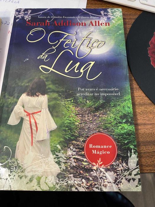 LIVRO O Quarto Mágico de Sarah Addison Allen e outro
